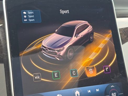 Certified 2026 Mercedes-Benz GLC 300 4MATIC image 8