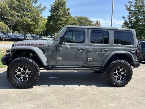 Used 2018 Jeep Wrangler Unlimited Rubicon w/ Dual Top Group AWD/4WD image 10