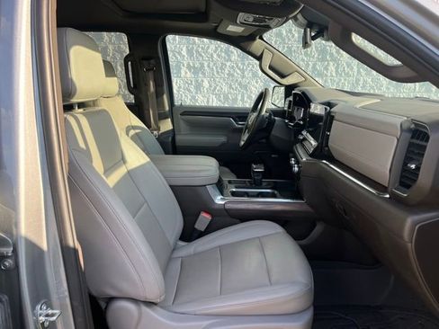 Used 2024 GMC Sierra 1500 SLT w/ SLT Premium Plus Package image 10