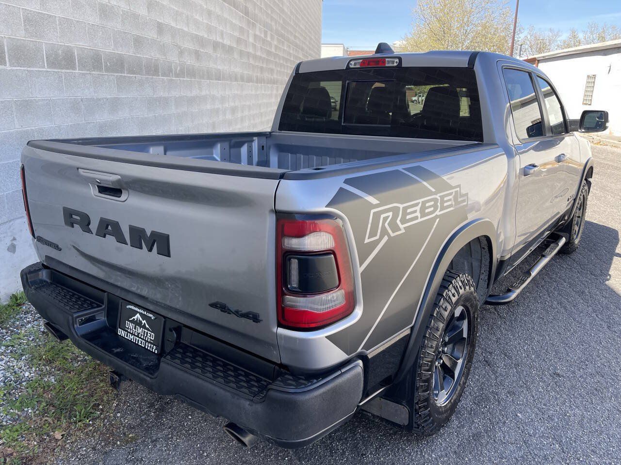 Used 2020 RAM 1500 Rebel w/ Leather & Sound Group w/ 2_W AWD/4WD image 6