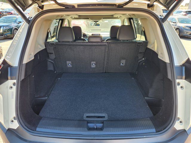 Certified 2023 Nissan Rogue SV w/ SV Premium Package AWD/4WD image 19