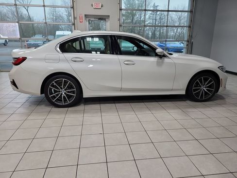 Used 2021 BMW 330i xDrive 330i xDrive image 4