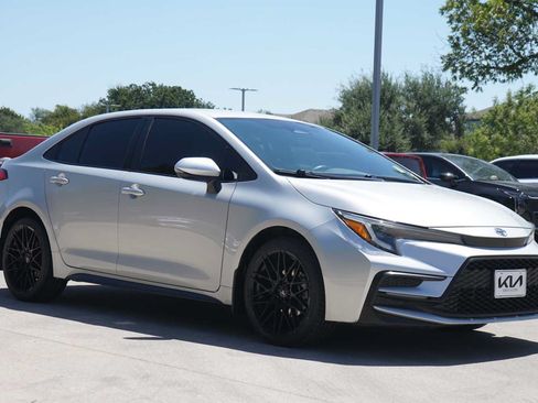 Used 2024 Toyota Corolla SE FWD image 7