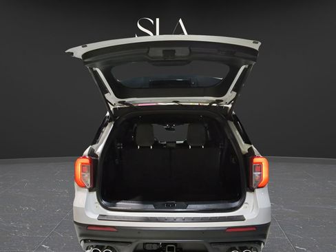 Used 2020 Ford Explorer ST image 9