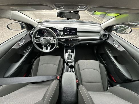 Used 2024 Kia Forte LXS FWD image 27