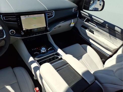 New 2026 Jeep Grand Wagoneer Summit AWD/4WD image 14