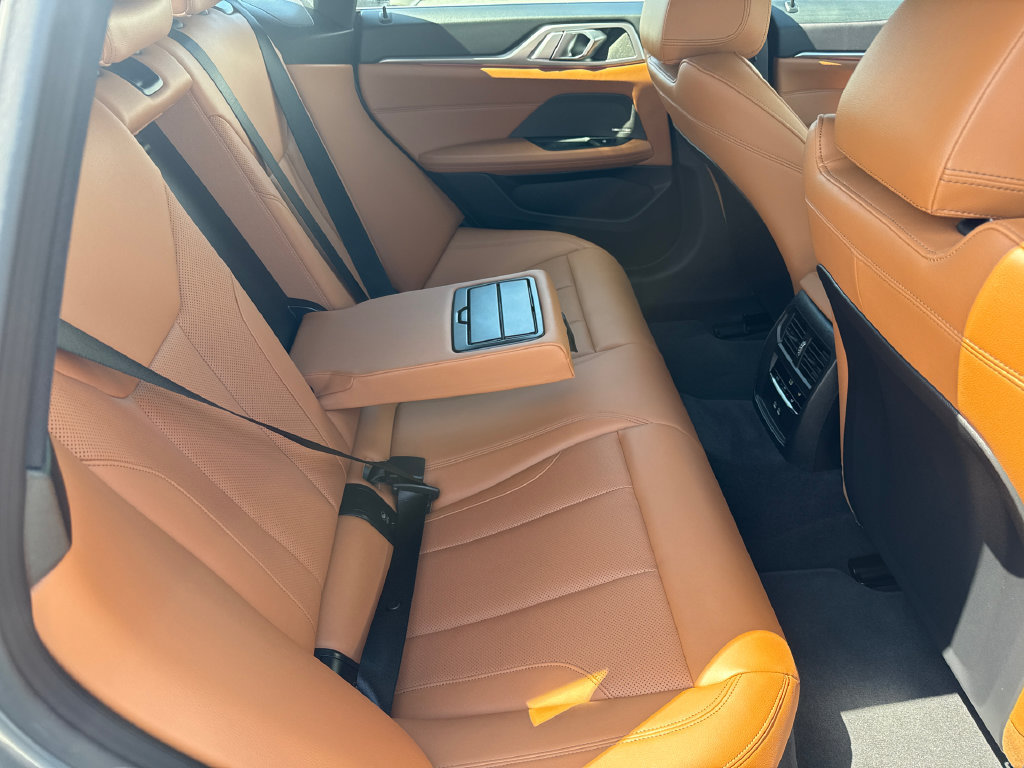 Used 2026 BMW i4 eDrive40 w/ Premium Package RWD image 17