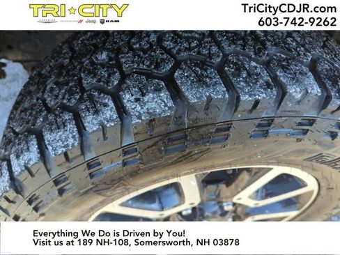 Used 2017 Toyota Tundra SR5 image 36