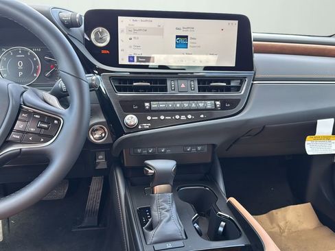 New 2025 Lexus ES 350 350 image 12