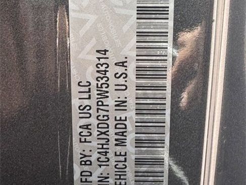 Used 2023 Jeep Wrangler Willys image 30