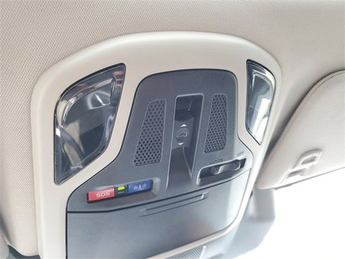 Used 2024 Subaru Outback Premium image 18