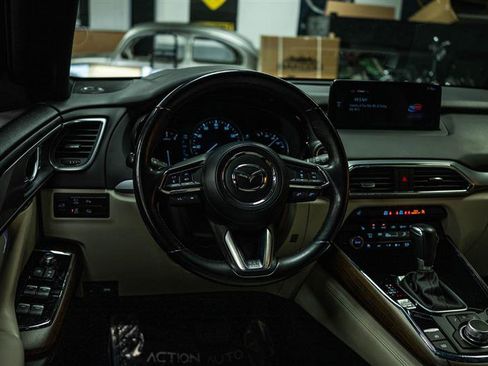 Used 2023 MAZDA CX-9 Signature image 19