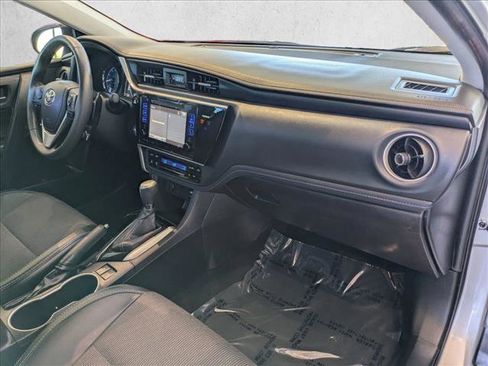 Used 2017 Toyota Corolla SE w/ SE Premium Package FWD image 21