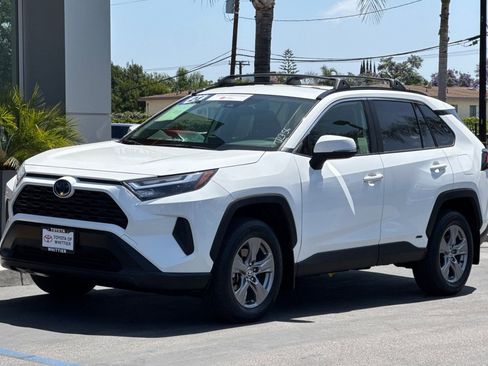 Certified 2024 Toyota RAV4 LE AWD/4WD image 10