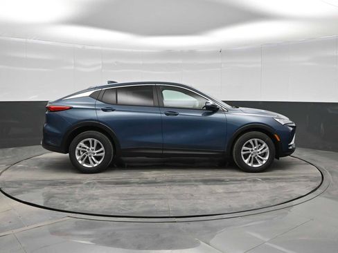 New 2026 Buick Envista Preferred w/ Convenience I Package FWD image 9