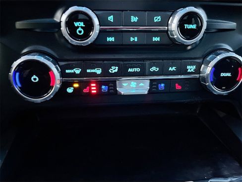 Used 2023 Ford F250 Lariat w/ Lariat Ultimate Package image 16