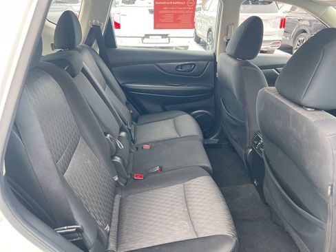 Certified 2020 Nissan Rogue S image 14