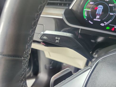 Used 2024 Audi Q8 e-tron Premium Plus AWD/4WD image 21