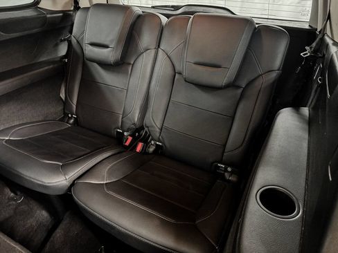Used 2018 Mercedes-Benz GLS 550 4MATIC image 11