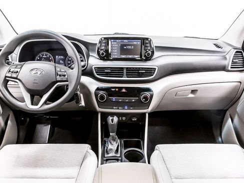 Used 2020 Hyundai Tucson SE w/ Cargo Package FWD image 16