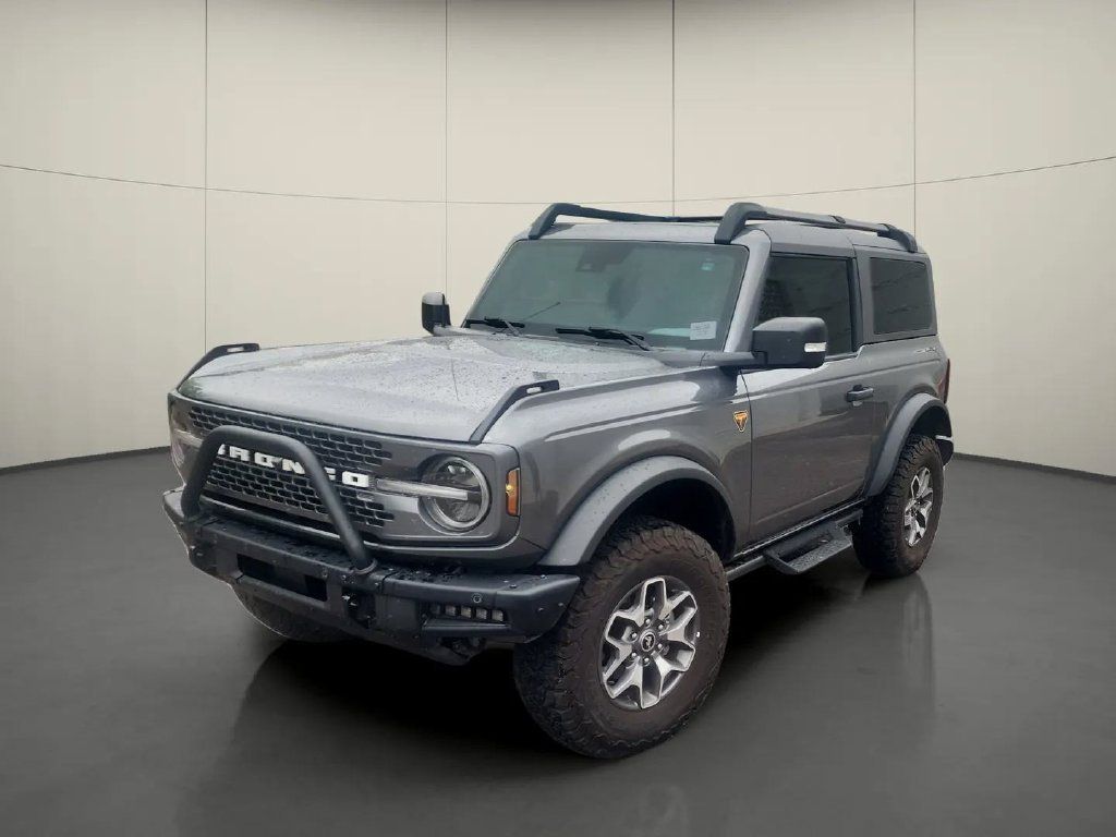 Used 2024 Ford Bronco Badlands AWD/4WD image 3