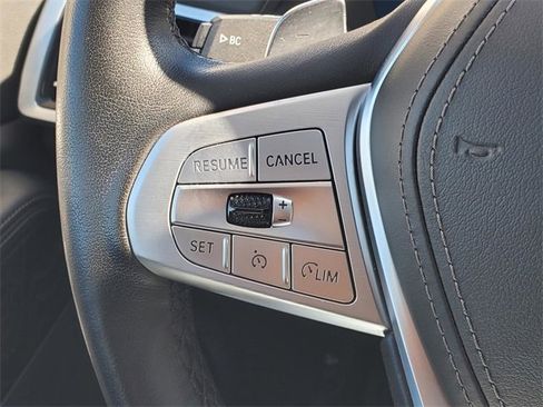 Used 2022 BMW X7 xDrive40i w/ Premium Package image 19