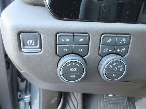 New 2026 Chevrolet Silverado 1500 LTZ w/ LTZ Premium Package AWD/4WD image 27