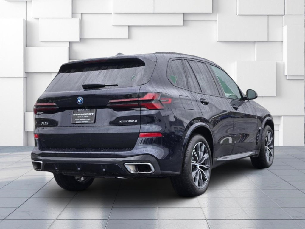 Used 2026 BMW X5 xDrive50e w/ M Sport Package AWD/4WD image 6
