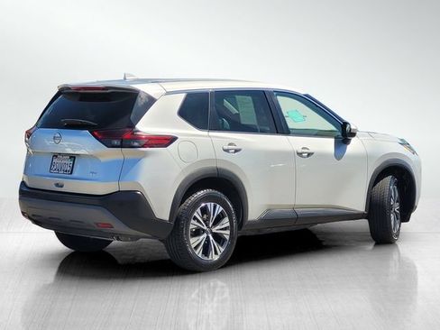 Used 2023 Nissan Rogue SV FWD image 4