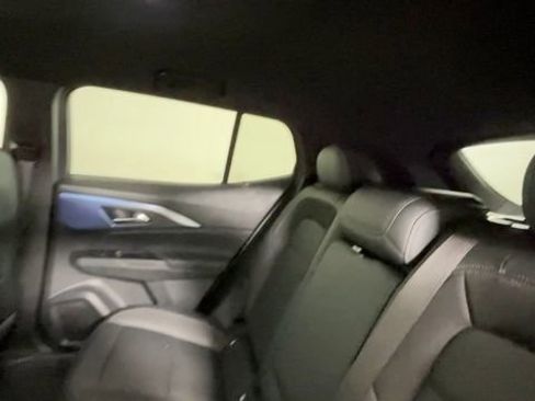 Used 2024 Chevrolet Equinox EV LT FWD image 19