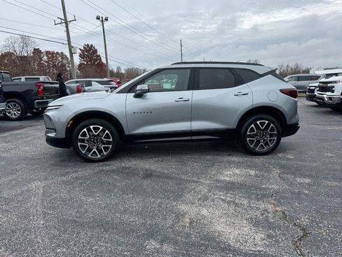 Certified 2025 Chevrolet Blazer RS image 2