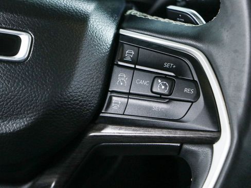 Used 2023 Jeep Grand Cherokee 4WD 4xe image 14