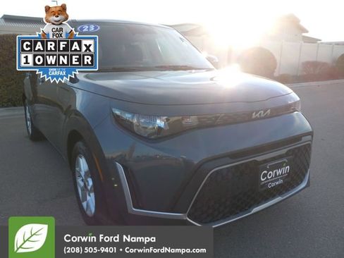 Used 2023 Kia Soul S image 1