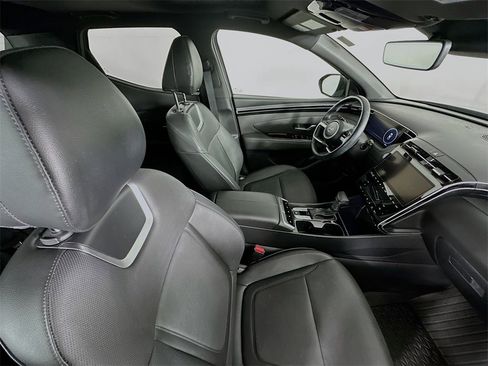 Used 2022 Hyundai Santa Cruz Limited w/ Winter Package image 29