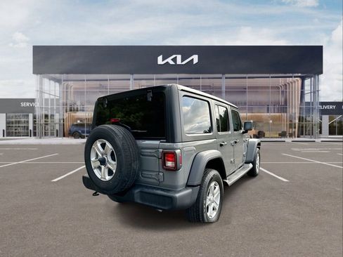 Used 2021 Jeep Wrangler Unlimited Sport image 8