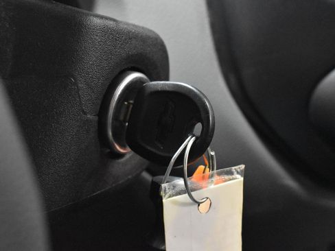 Used 2022 Chevrolet Colorado W/T image 11