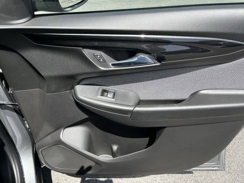 New 2025 Chevrolet TrailBlazer LT w/ LT Cold Weather Package FWD image 33