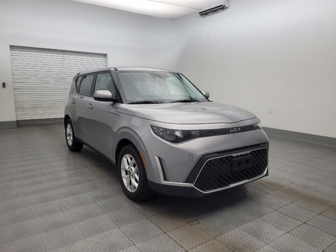 Used 2025 Kia Soul LX w/ LX Technology Package image 13