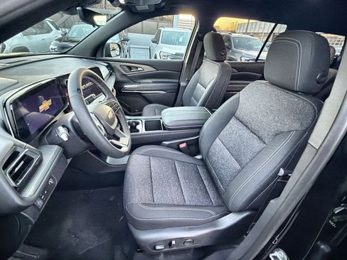 New 2026 Chevrolet Traverse LT w/ Driver Confidence Package image 13