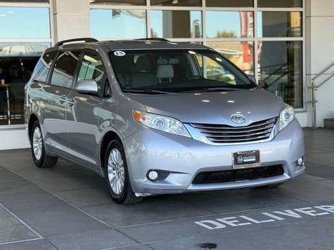 Used 2015 Toyota Sienna XLE w/ XLE Navigation Package image 6