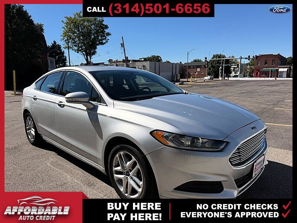 Used 2014 Ford Fusion SE FWD image 7