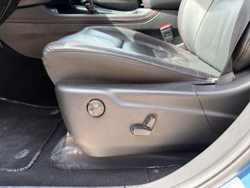 Used 2025 Dodge Durango GT image 10