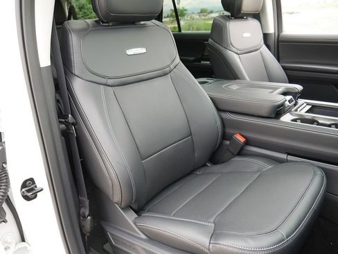 New 2026 Ford Expedition Max Platinum w/ Driver's Package AWD/4WD image 38