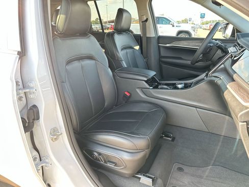 New 2023 Jeep Grand Cherokee 4WD 4xe image 24