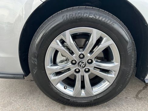 Used 2023 Toyota Sienna XSE w/ XSE Plus Package AWD/4WD image 33
