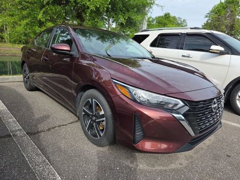 Used 2024 Nissan Sentra SV image 3