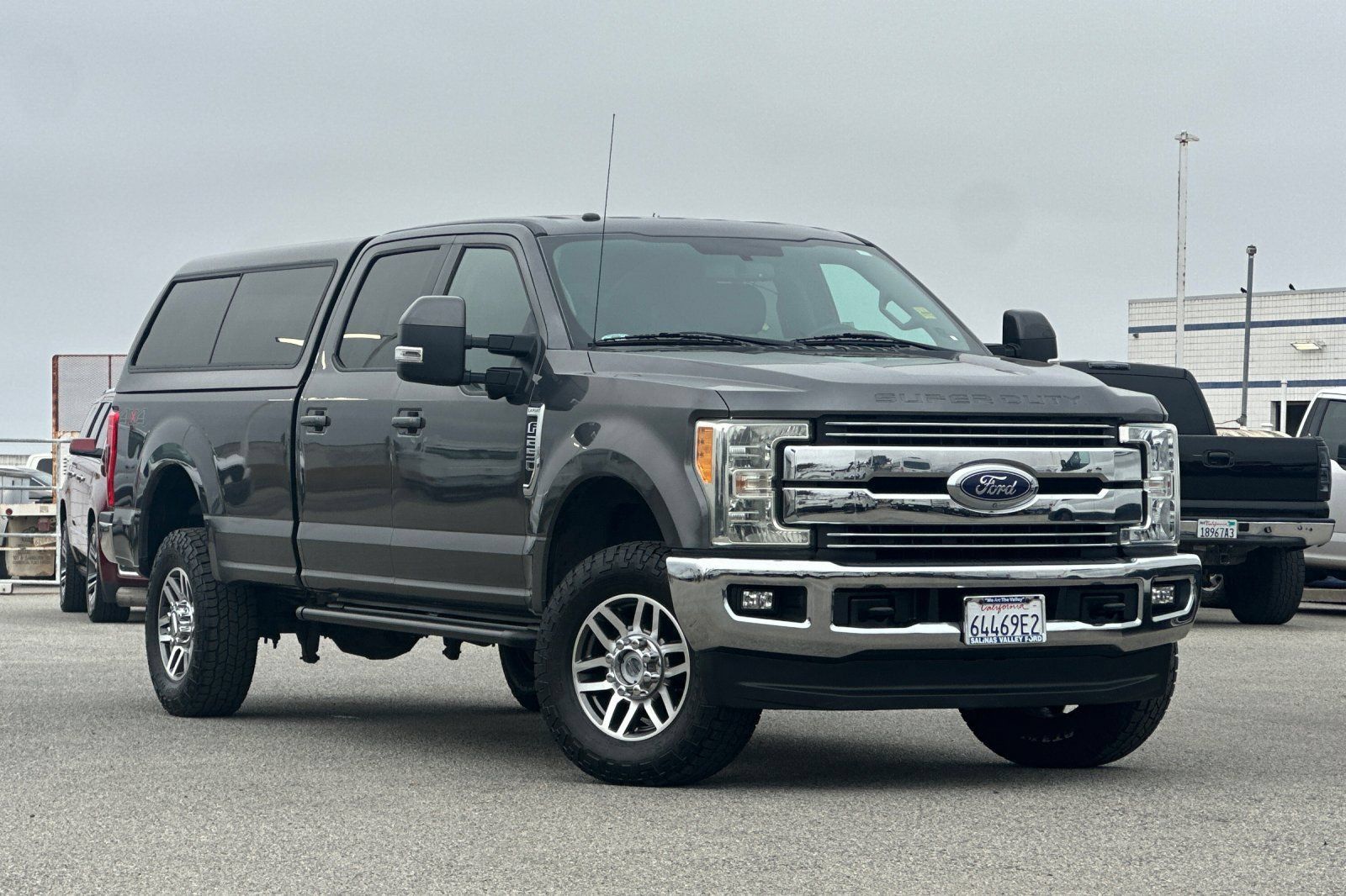 Used 2017 Ford F250 Lariat w/ Lariat Value Package AWD/4WD image 2