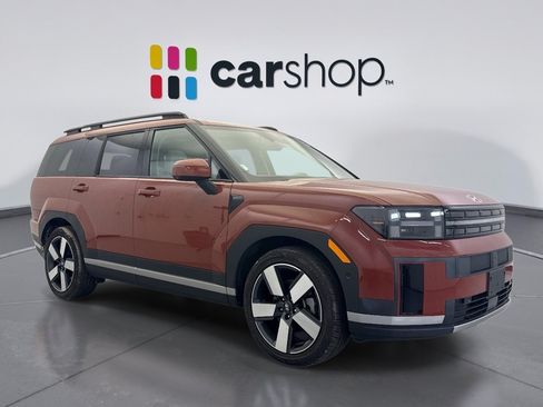 Used 2025 Hyundai Santa Fe Limited AWD/4WD image 7