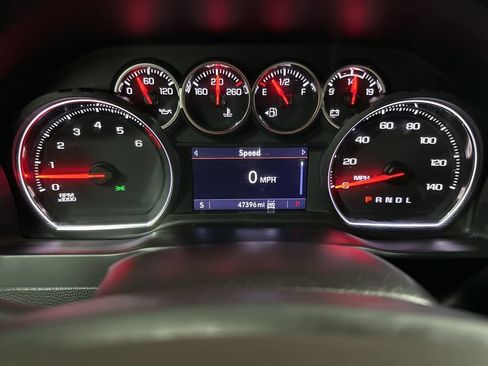 Used 2022 Chevrolet Silverado 1500 LT Trail Boss w/ Bed Protection Package AWD/4WD image 14
