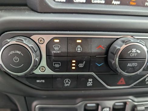 Used 2021 Jeep Gladiator High Altitude image 4